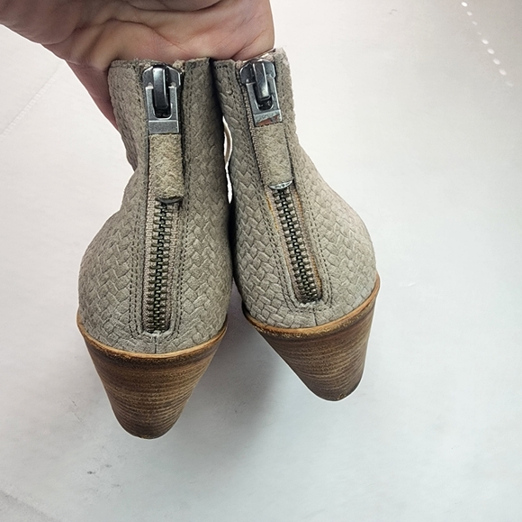 🌸Eileen Fisher Stylish Tan Lace-Up Ankle Boots 7.5‎ Gray - Picture 5 of 6